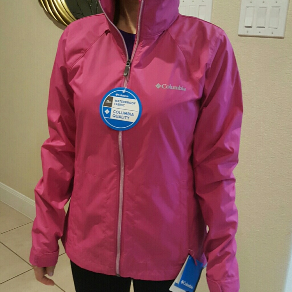 Columbia windbreaker in pink